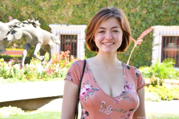 First-time porn model shooting for public flahs and pussy insertion