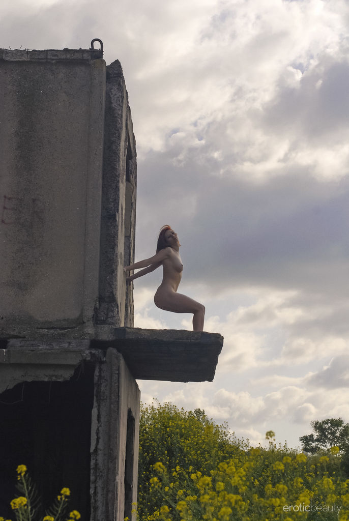 Erotic nude babe